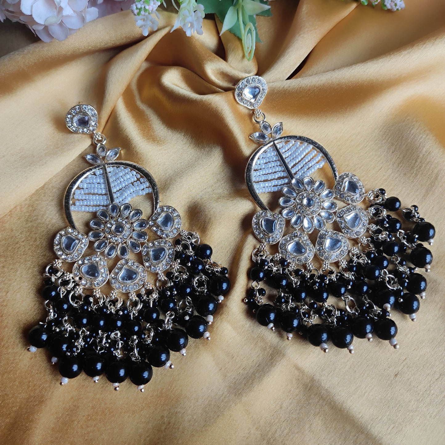 Black Vinata kundan earrings