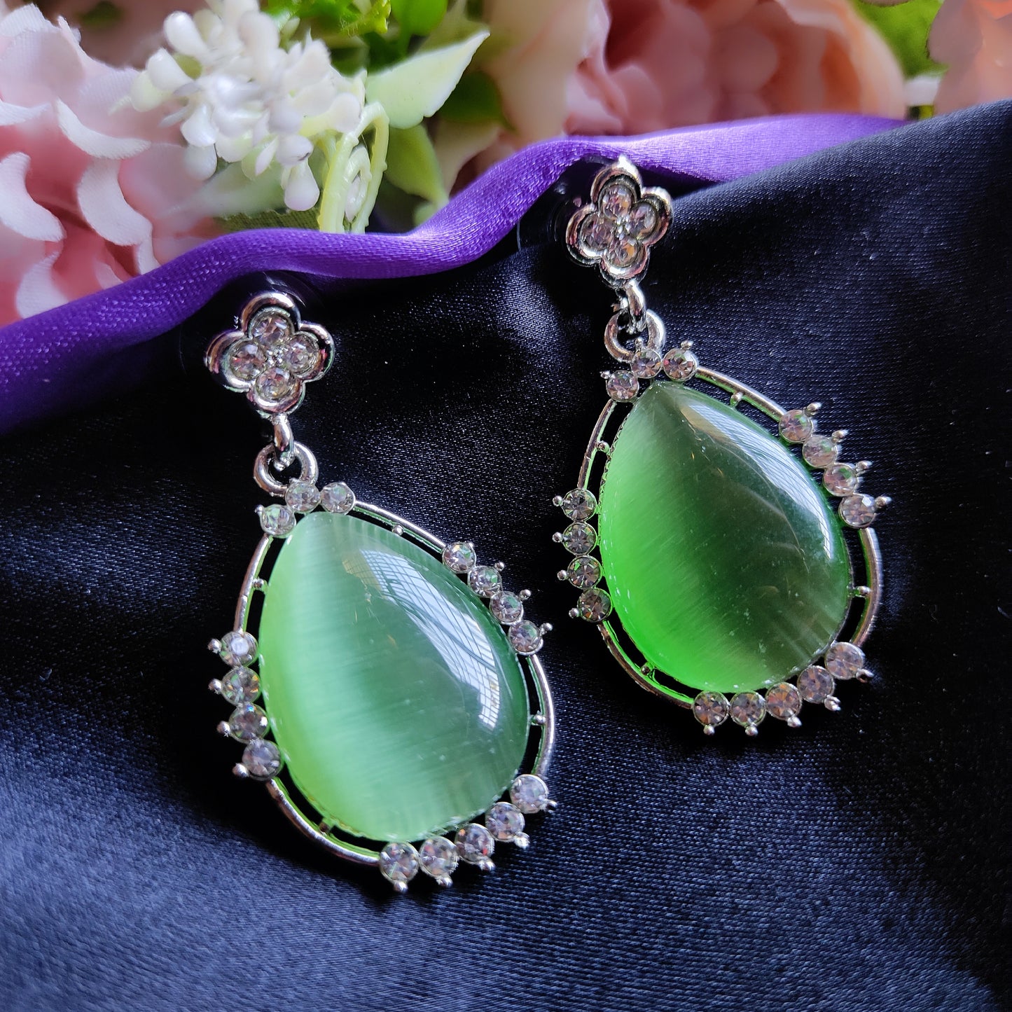Mint Green solo monalisa stone earrings
