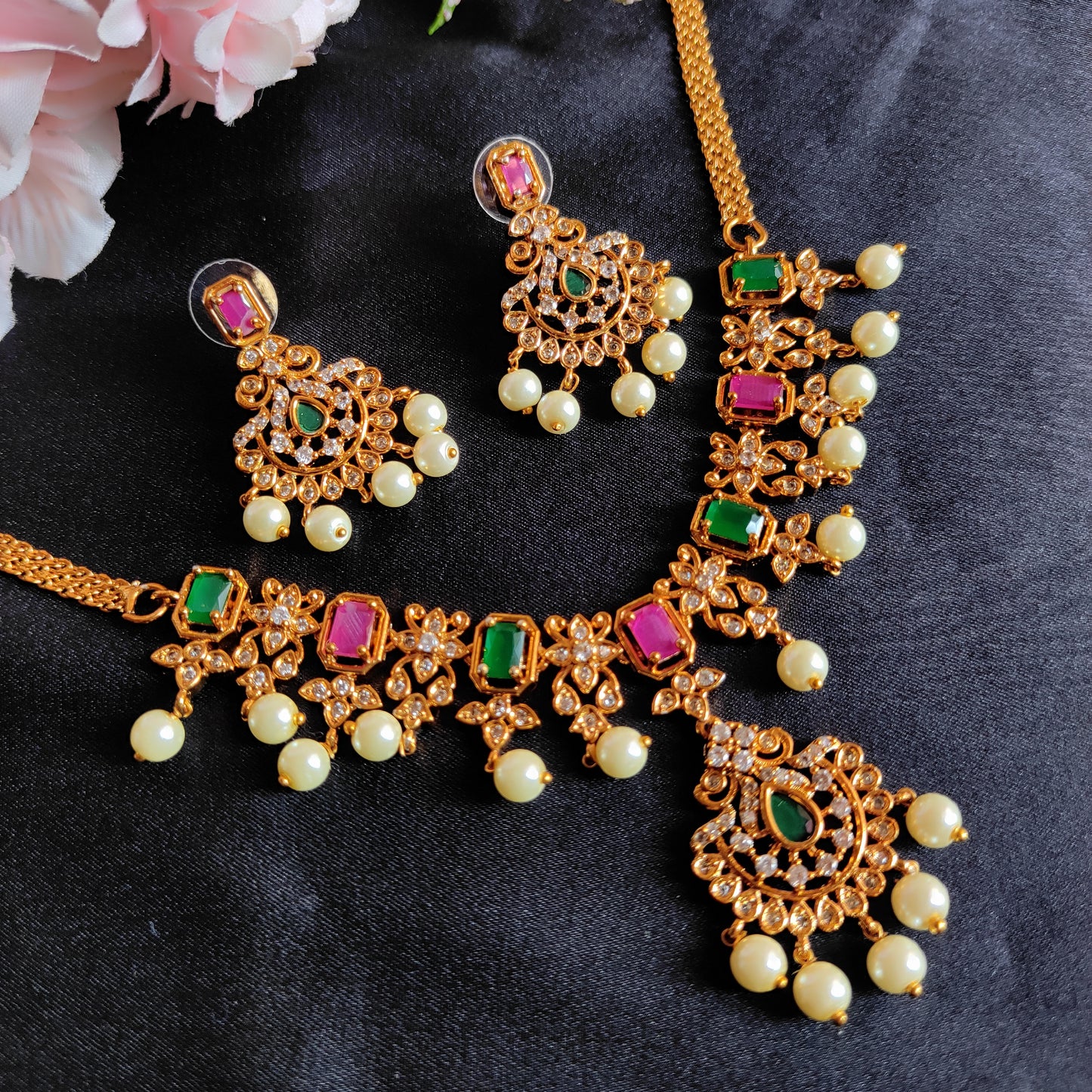 Green & Pink choker necklace set