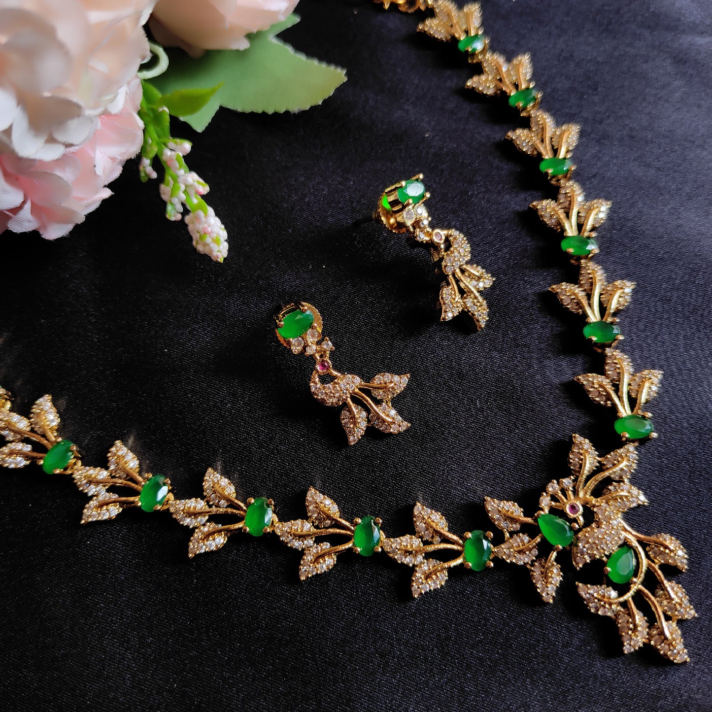 Green gold plated leaflet Necklace set