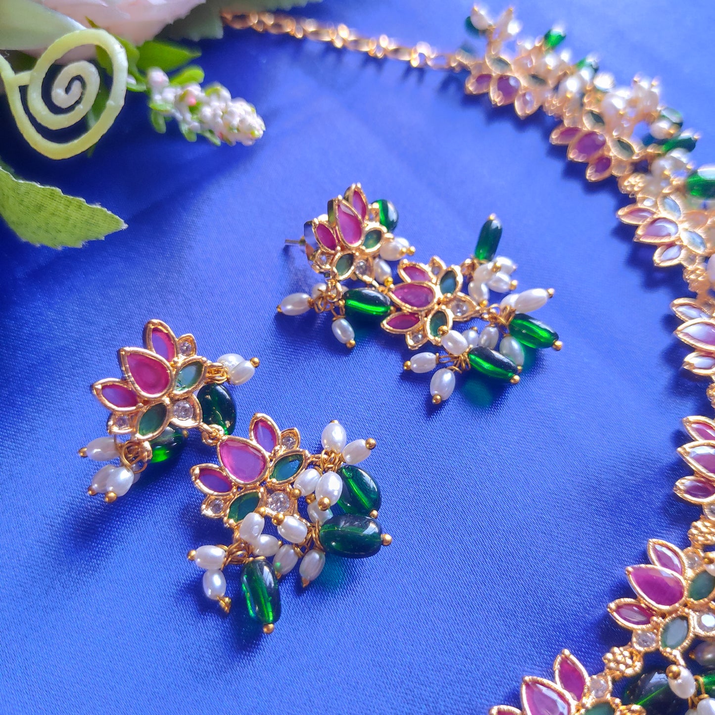 Gold Plated lotus flowers Choker Necklace & Dangle Earrings Set Ethnic Traditional Jewellery for Women & Girls