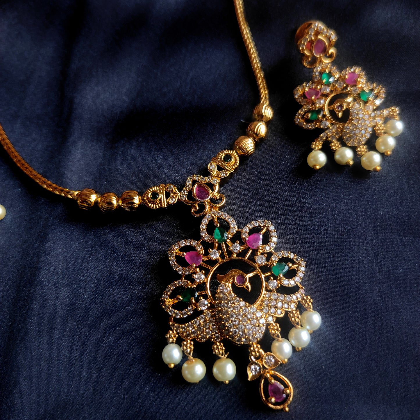 Nantadu with Peacock motif pendant