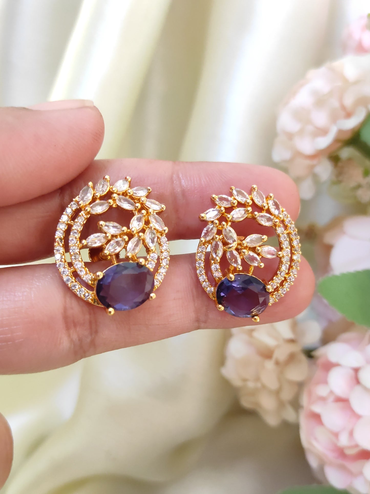 Royal blue Stone Screw Back Stud Earrings with Oval Stone ā Gold Plated Daily Wear Earrings