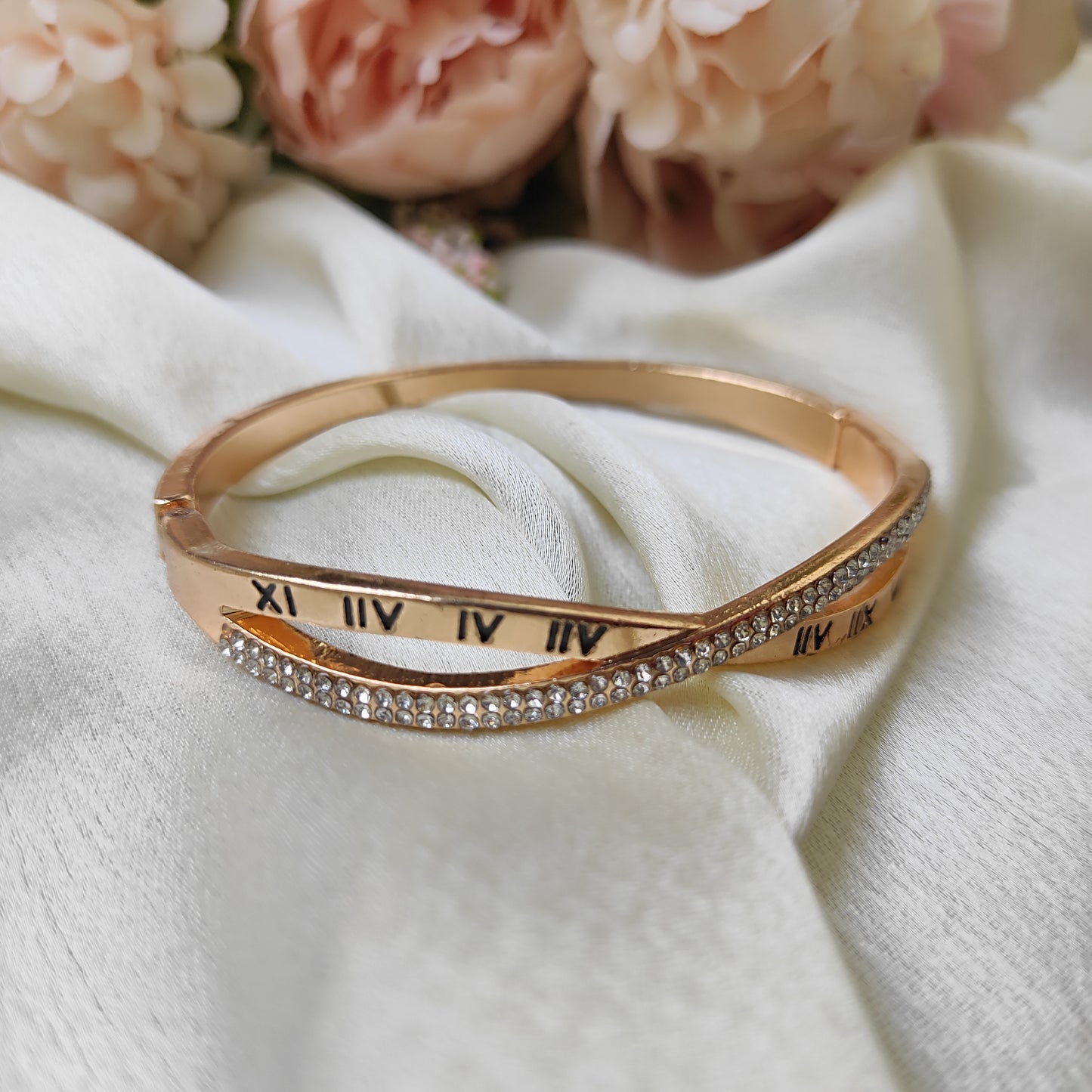 Roman numbers anti tarnish bracelet