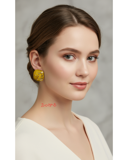 Office wear enamel studs - Yellow