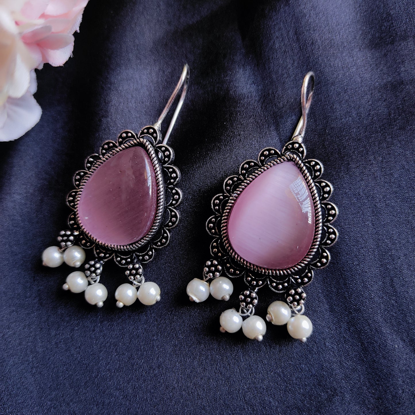 Pink luna monalisa stone earring