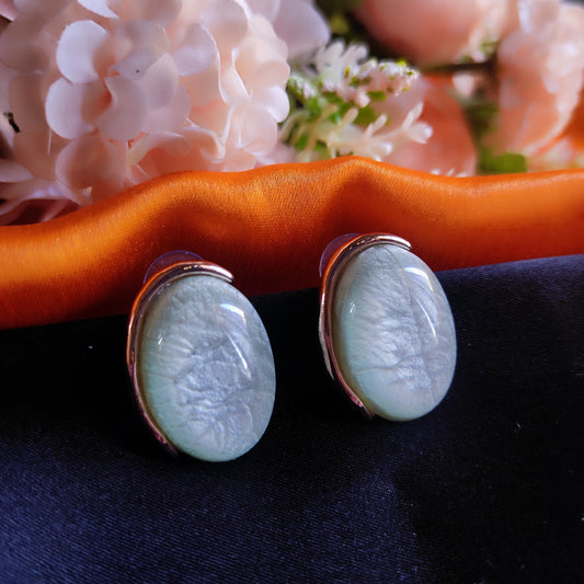 Mint green Jisha monalisa stone earrings