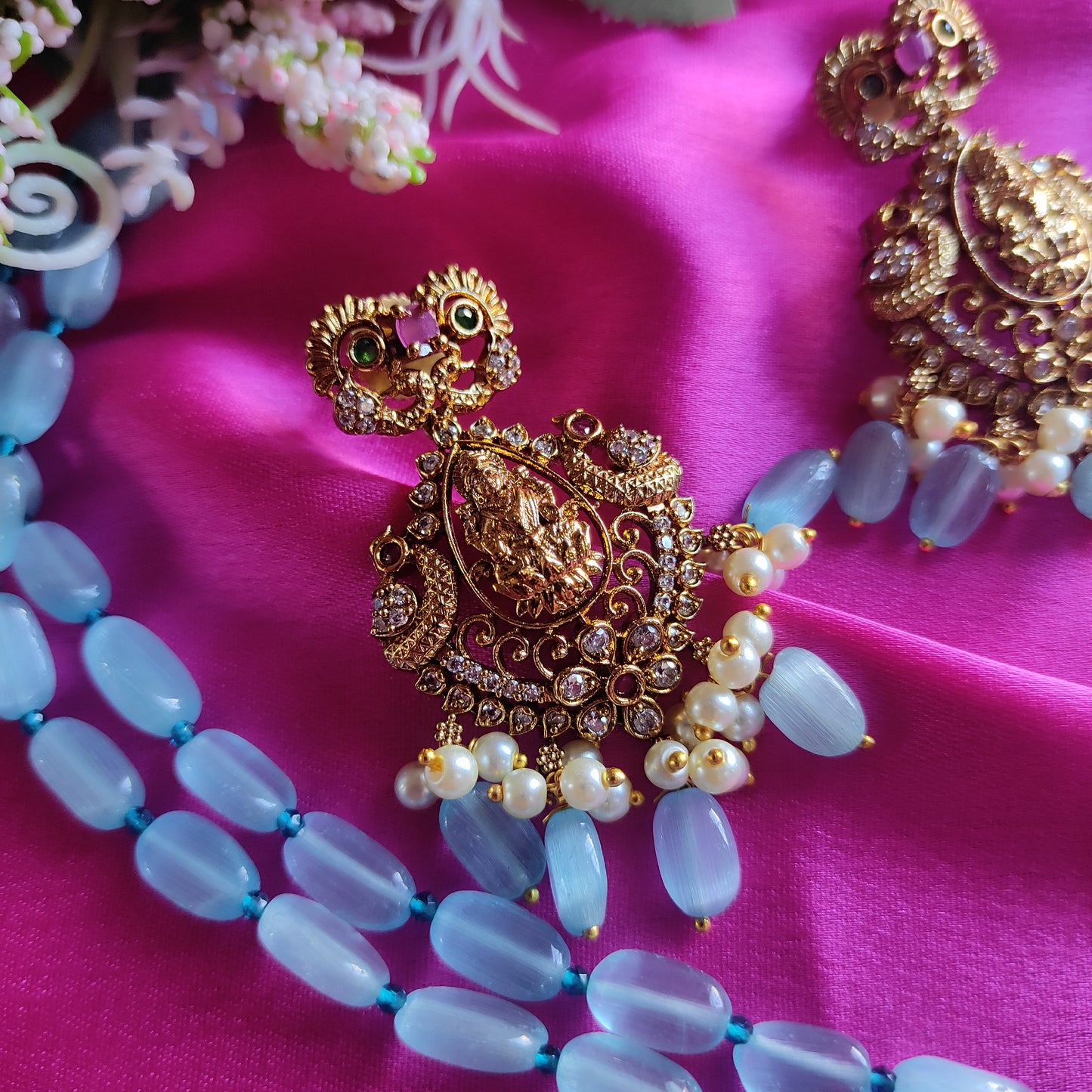 Goddess Lakshmi motif blue monalisa beaded Necklace Set