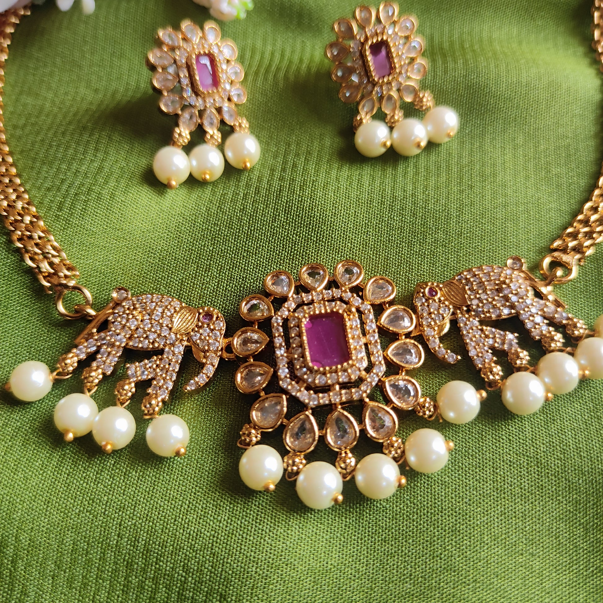 Elephant motif Ruby choker necklace set