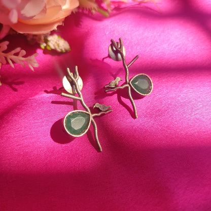 Bird & leaflet earrings  in Green