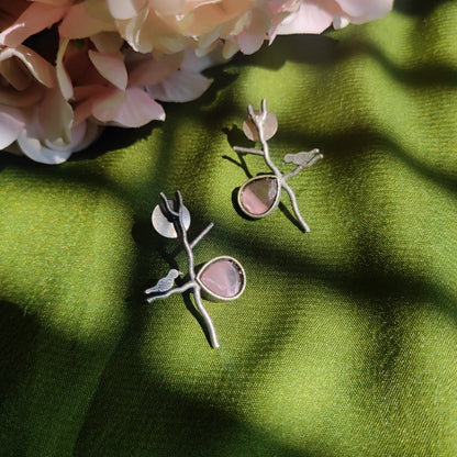 Bird & leaflet earrings in Pink
