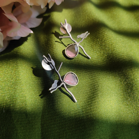 Bird & leaflet earrings in Pink