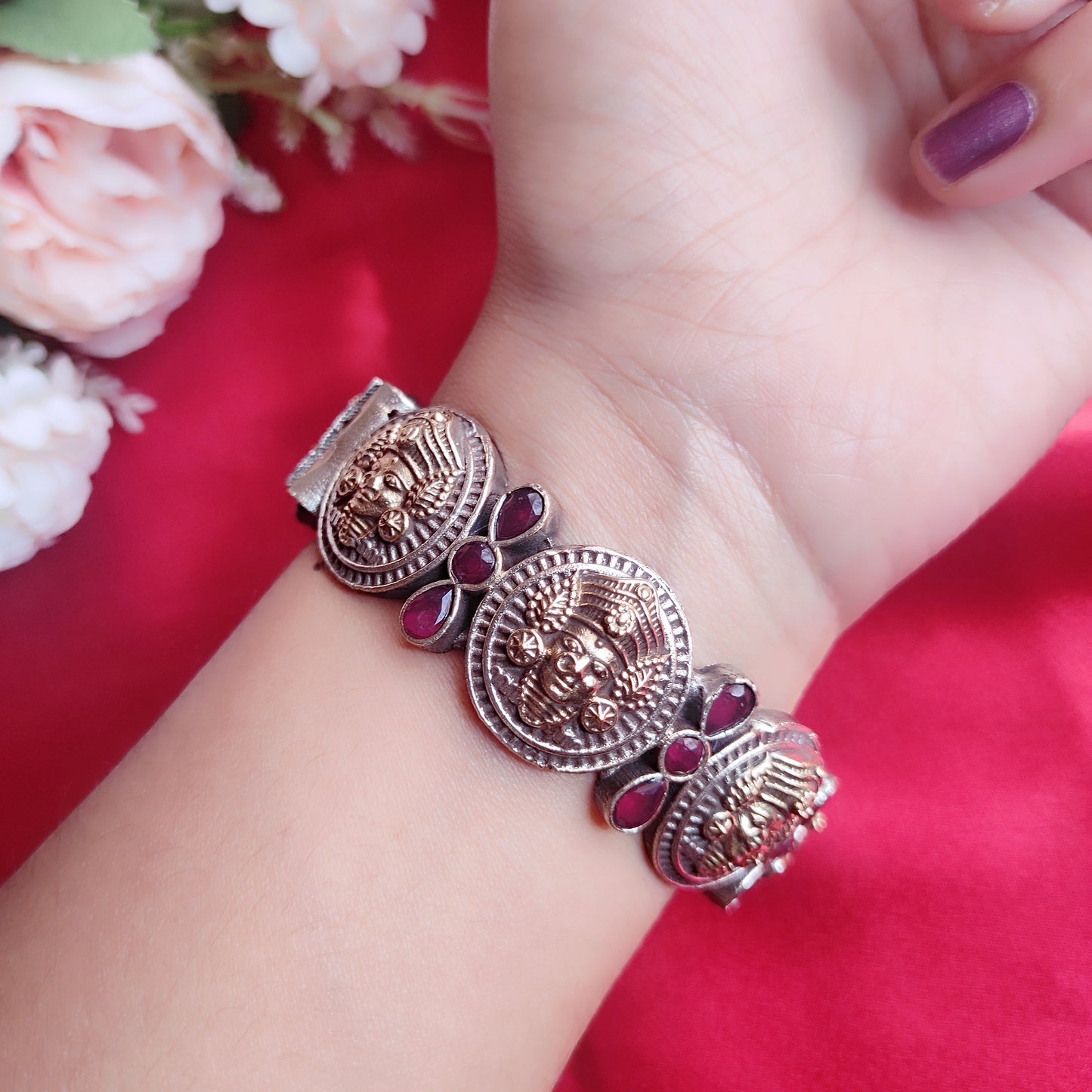 Vintage look Dual tone Devi Kada