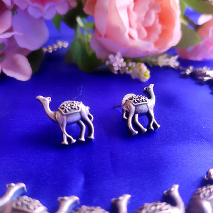 Silver Oxidised Camel Design Necklace Set