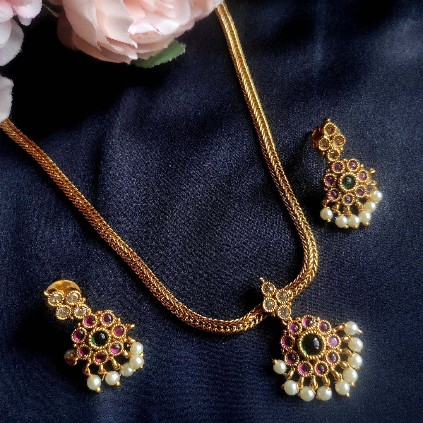 Mini necklace set