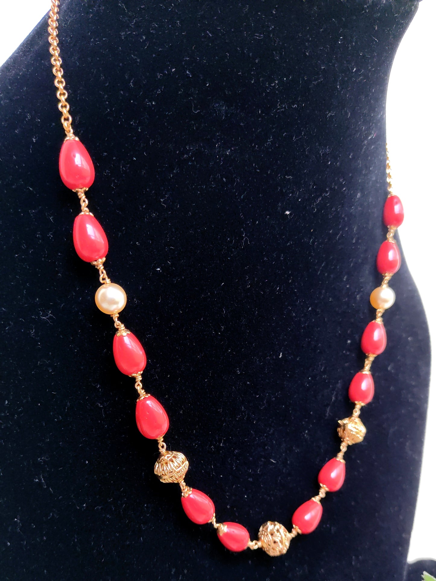 Simple Coral mala necklace