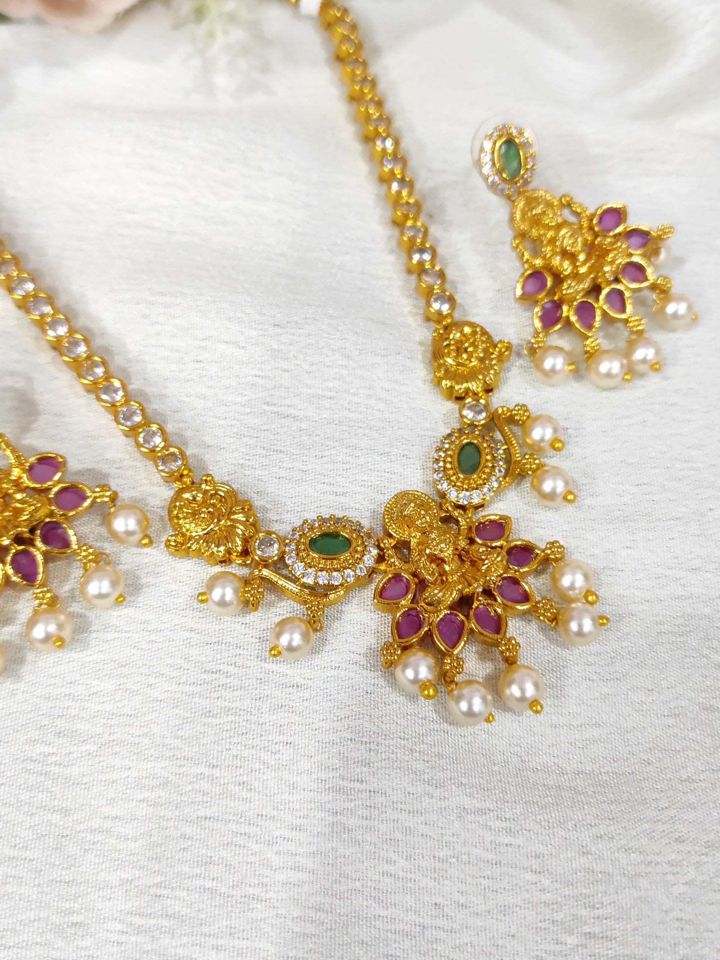 Premium quality short necklace set with lakshmi devi motif