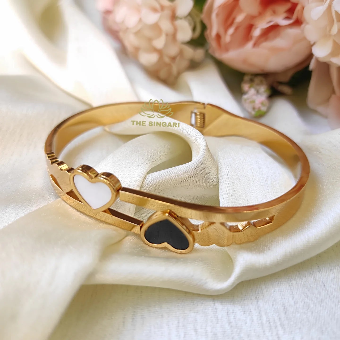 College/ Office best anti tarnish bracelets