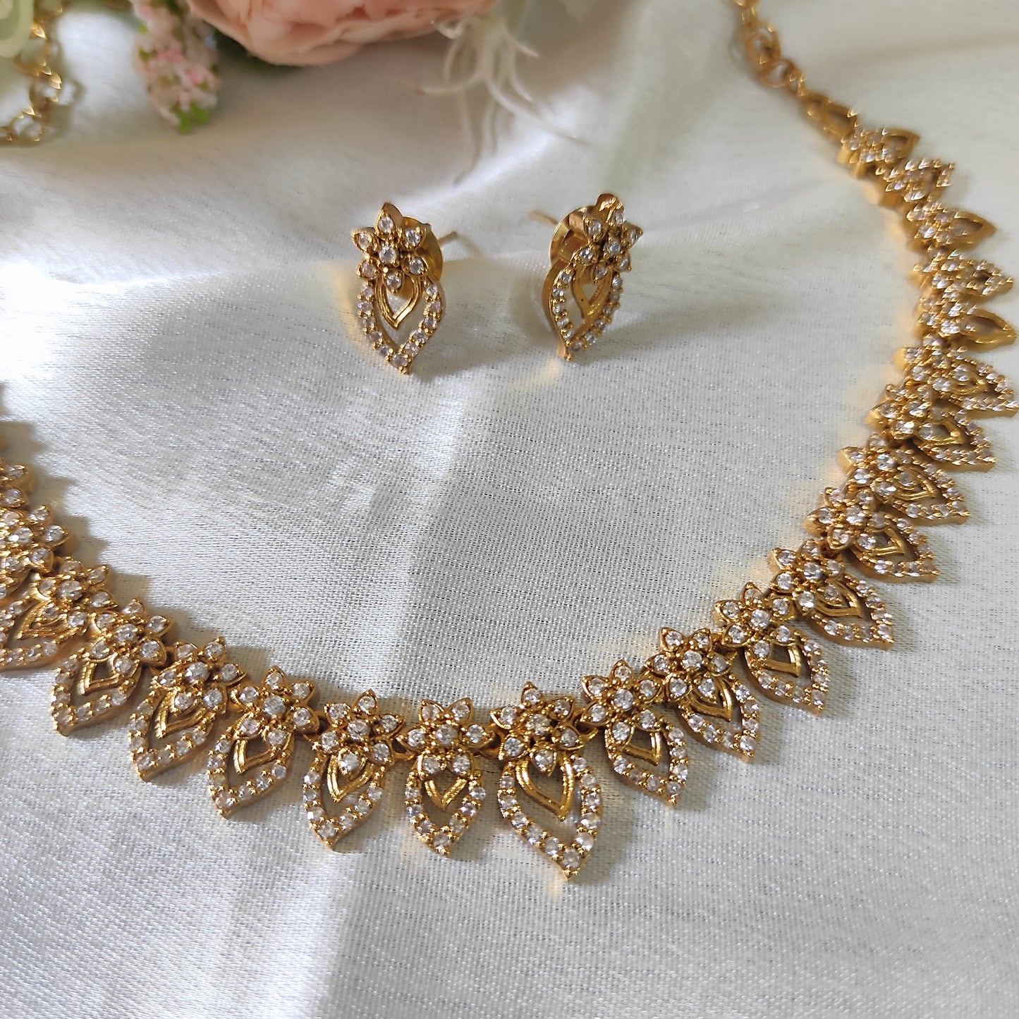 Beautiful White stone necklace set(Back chain included)