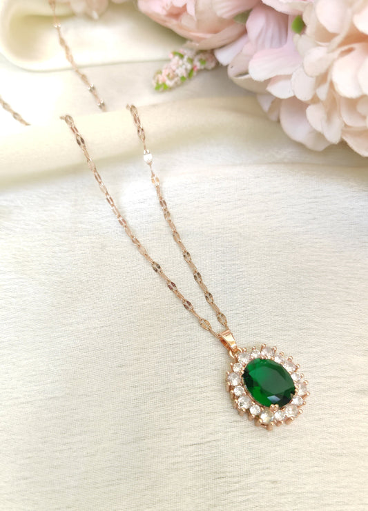 Anti tarnish chain - Gold with emarald pendant