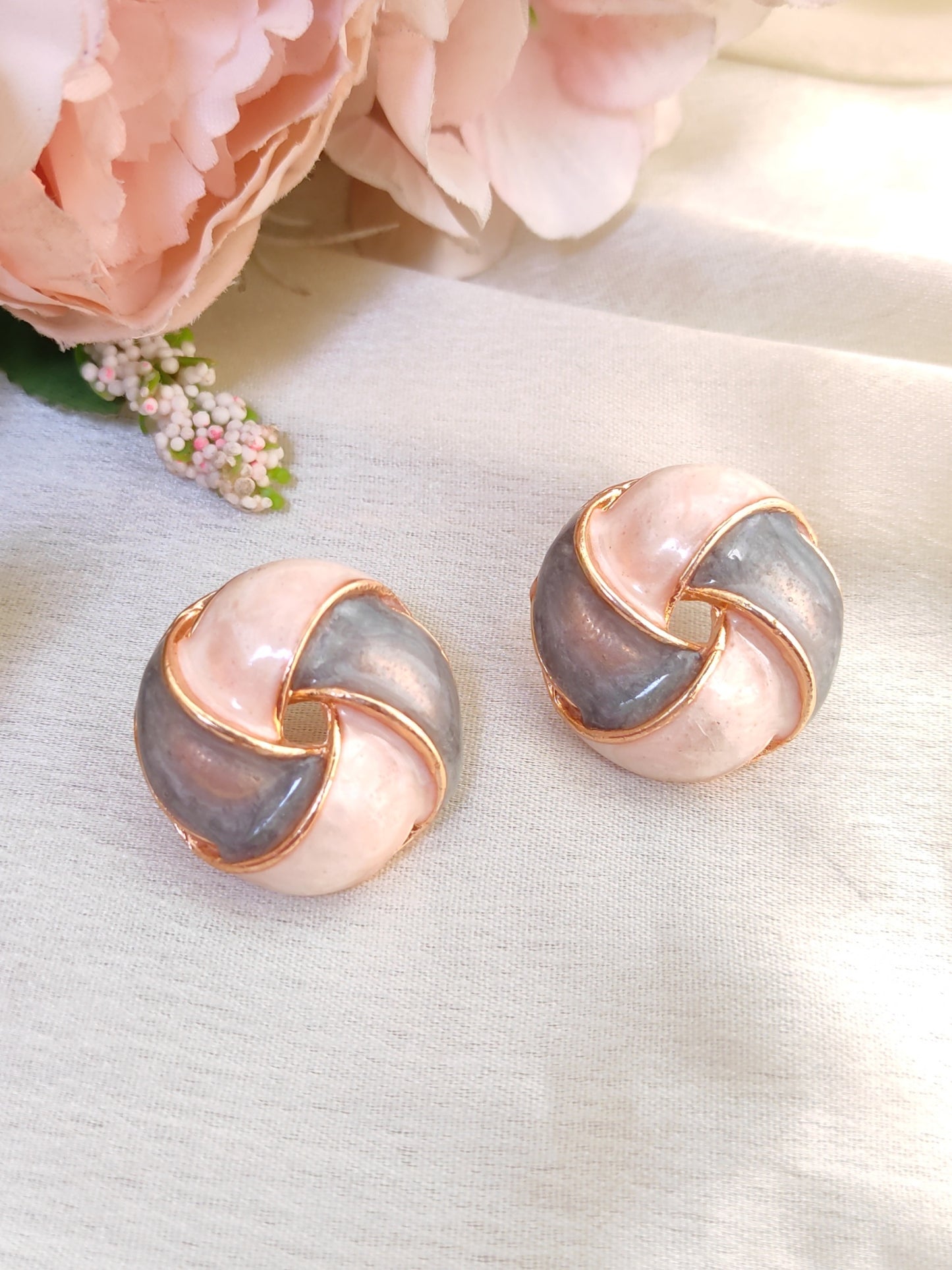 Simple studs for office/ college