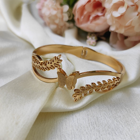 Butterfly leaflet anti tarnish bracelet
