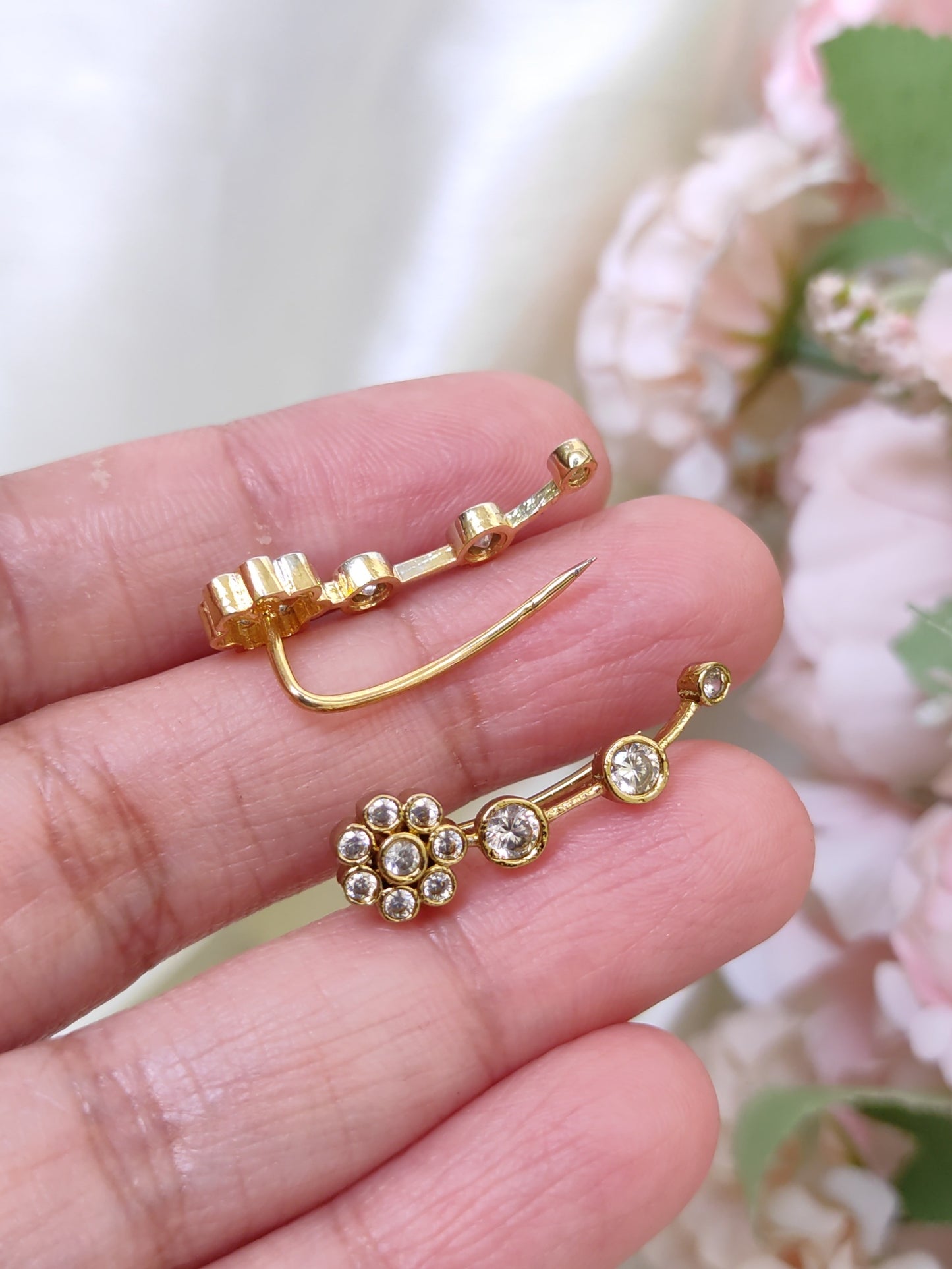 Flower CZ Ear Cuff – Elegant Curve Design
