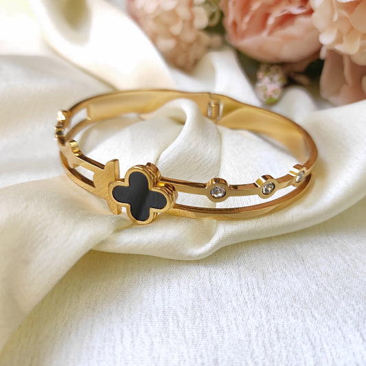 Classy anti tarnish bracelet