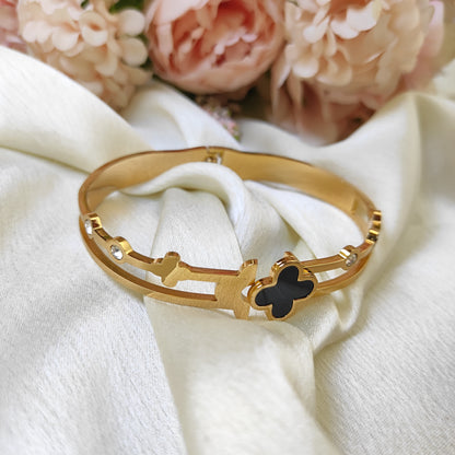 Classy anti tarnish bracelet