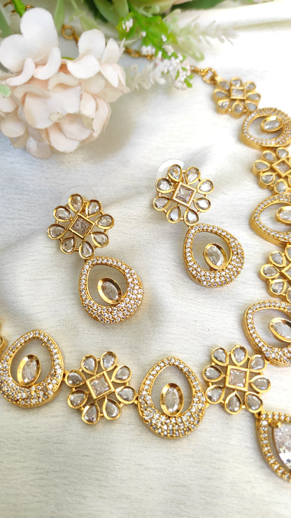 Premium Kundan Crystal Necklace Set for Women – Elegant Teardrop Design