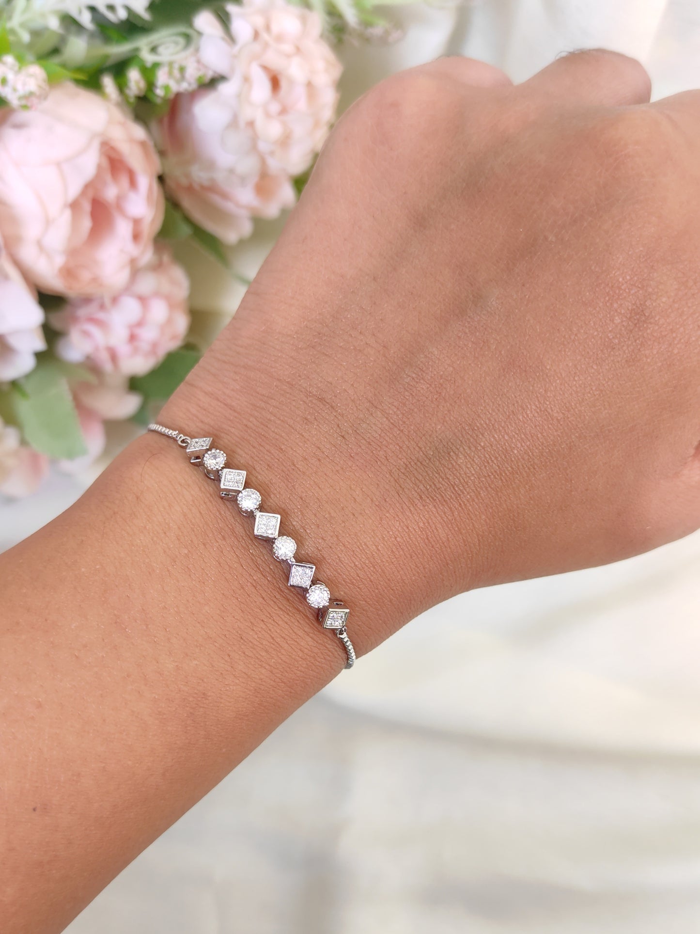 Daily to Party Wear Adjustable Crystal Bracelet – Geometric Style
